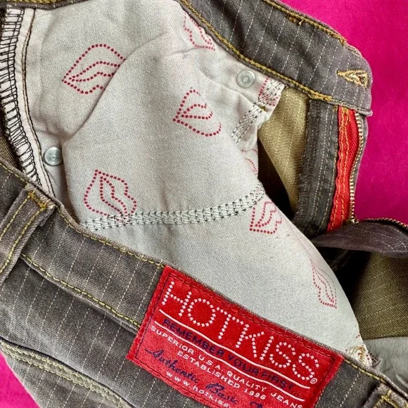 Y2K Vintage Hot Kiss Brown Pinstripe Denim Skirt Size 5 27 USA Mid Rise Raw Hem‎ - Picture 14 of 17